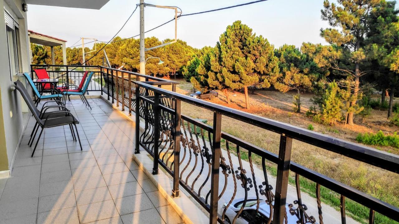 Ourania Luxury Apartment Keramoti  Exterior photo